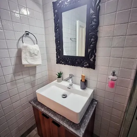 Deisisroom Afroditi